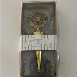 Gold Compass Bottle Stopper